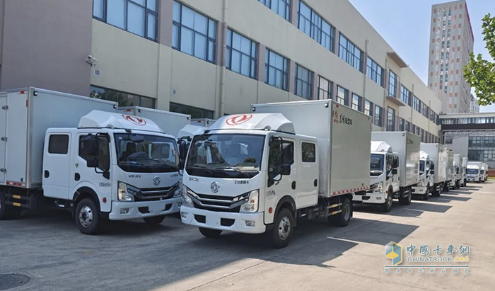 68臺東風(fēng)多利卡交付，用實(shí)力守護(hù)孩子們的餐桌