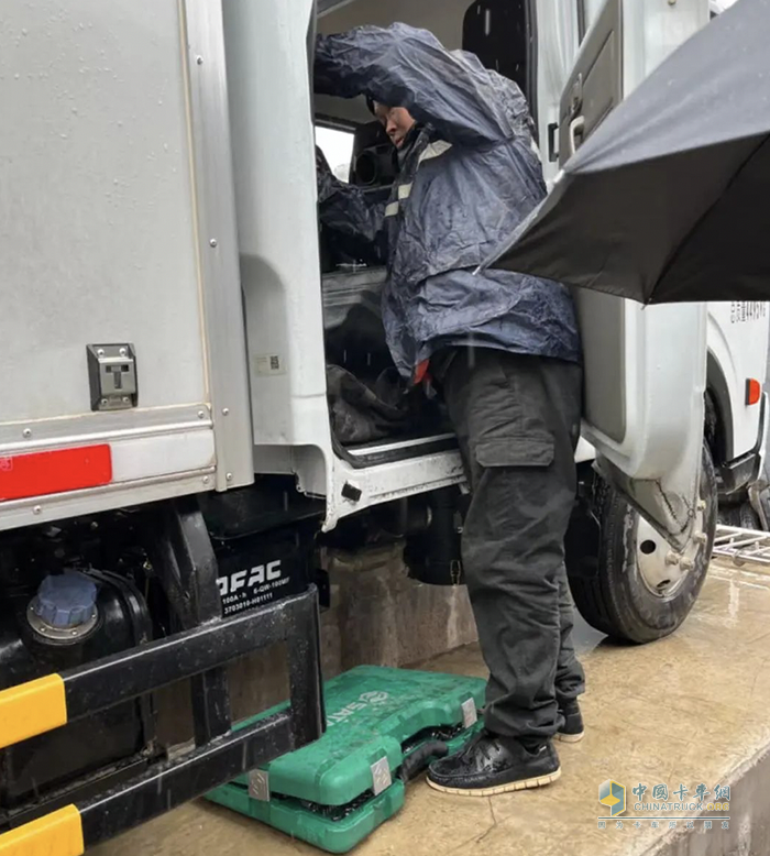 68臺東風(fēng)多利卡交付，用實(shí)力守護(hù)孩子們的餐桌