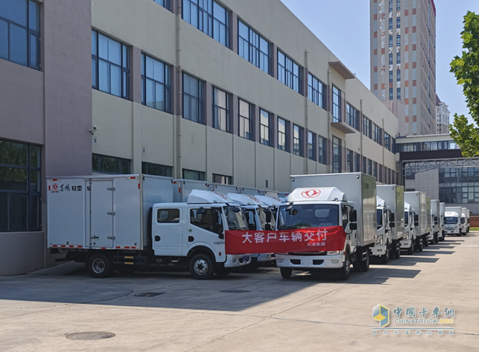 68臺東風(fēng)多利卡交付，用實(shí)力守護(hù)孩子們的餐桌