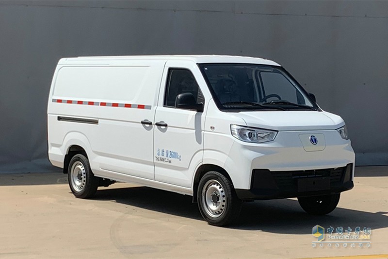 飛碟 U6 2.7T 2座 4.746米純電動廂式運輸車41.86kWh 