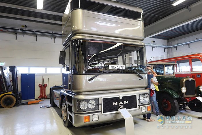 上世紀70年代中期，曼恩提出了一個名為“未來卡車”的想法