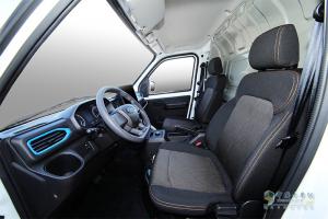 江淮1van 藍(lán)貓M1 2023款 國軒精英版 2.7T 2座 4.745米純電動廂式運(yùn)輸車40.55kWh?