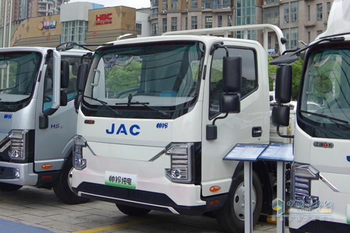 即將上市 江淮1卡帥鈴ES6純電輕卡為城配運(yùn)輸帶來高品質(zhì)新選擇！