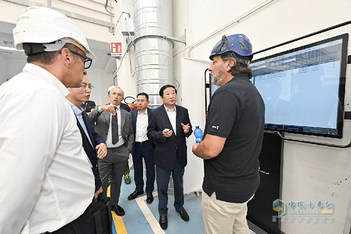 譚旭光：濰柴發(fā)動機(jī)要裝在法拉帝超級游艇上，讓中國動力走向高端