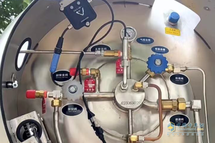 干貨滿滿，敲黑板！一汽解放LNG車氣瓶使用指南