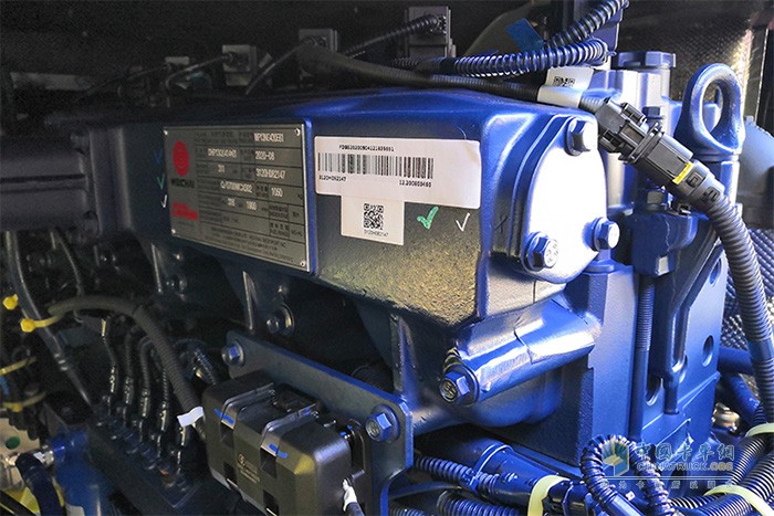 德龍X5000低成本、高效率、品質(zhì)硬，強(qiáng)勁實力在運輸路上所向披靡，為你的創(chuàng)富加力！