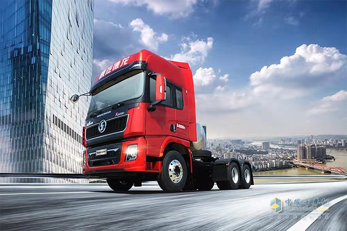 德龍X5000低成本、高效率、品質(zhì)硬，強(qiáng)勁實力在運輸路上所向披靡，為你的創(chuàng)富加力！