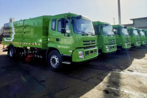 助推世界一流綠色港口建設(shè)，宇通新能源環(huán)衛(wèi)車交付天津港