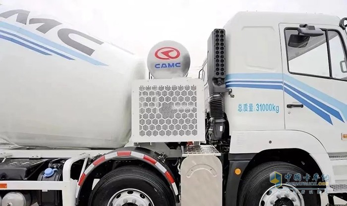 星馬輕騎兵電動(dòng)上裝攪拌車(chē)，助卡友掌握創(chuàng)富“話語(yǔ)權(quán)”