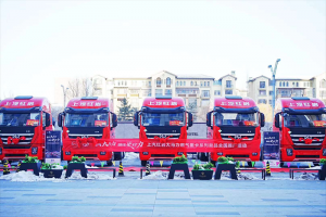 動力十足，高效續(xù)航，上汽紅巖大馬力燃氣重卡助力大同解決煤炭運輸難題