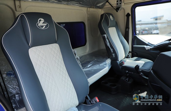 超大超舒適的綠通房車，三大優(yōu)勢(shì)搶“鮮”看！