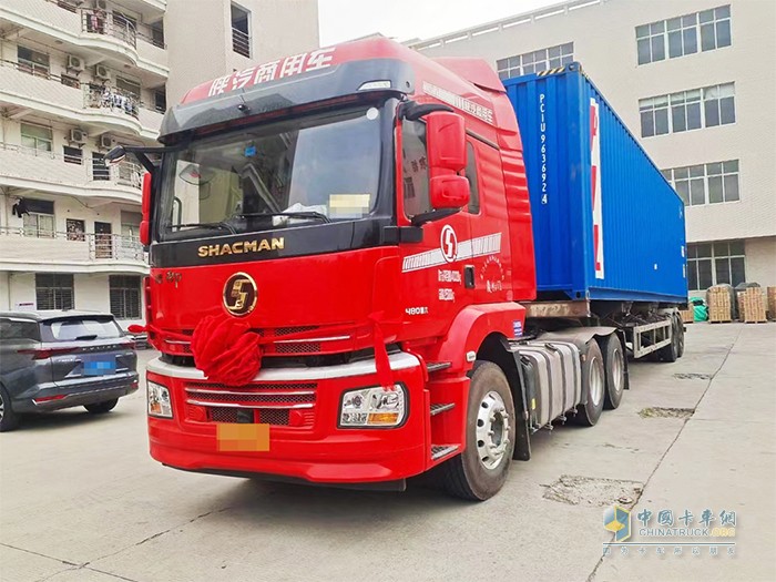 陜汽德御Q300牽引車，會省又會賺！