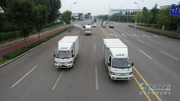 如何實現(xiàn)年終創(chuàng)富小目標？江淮1卡愷達42度純電小卡是“超能”伙伴