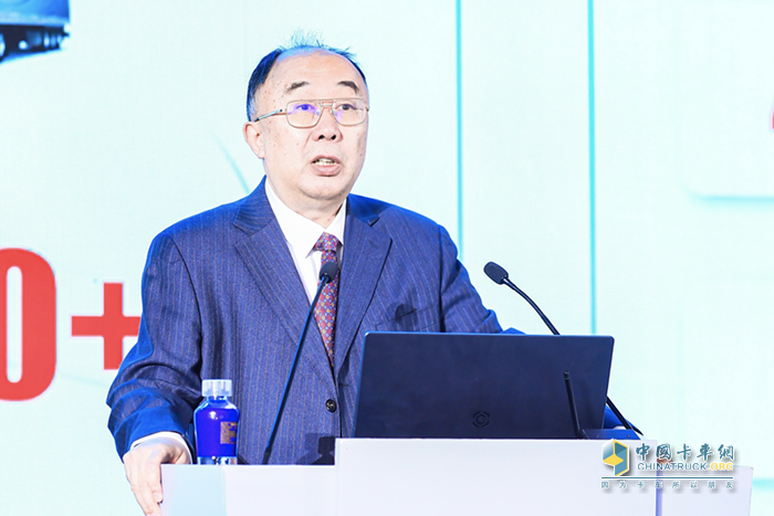 北京重卡2024年值得被期待的兩大原因：沉穩(wěn)又冷靜，年輕有朝氣