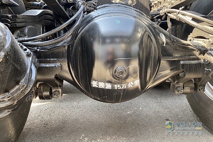 將全能刻入DNA，JH6 8×4 LNG載貨車創(chuàng)富靠譜！