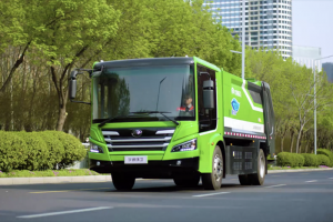 電動先鋒 宇通新能源環(huán)衛(wèi)車為“泉城”添綠意