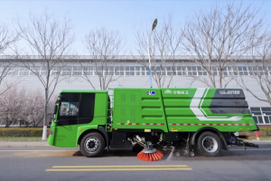 高效作業(yè)，安全護(hù)航！宇通環(huán)衛(wèi)快速路洗掃車(chē)引領(lǐng)行業(yè)加速跑！