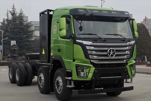 專為重載工況研發(fā) 大運超570馬力換電自卸車亮相