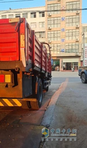 東風輕型車龘人用戶故事(二):東風輕型車十年車主穩(wěn)穩(wěn)的幸福之路