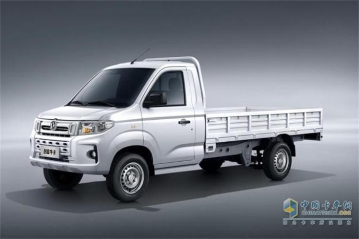 全面解構(gòu)對比創(chuàng)富?？ㄅc五菱榮光新卡，誰領(lǐng)先不止一代？