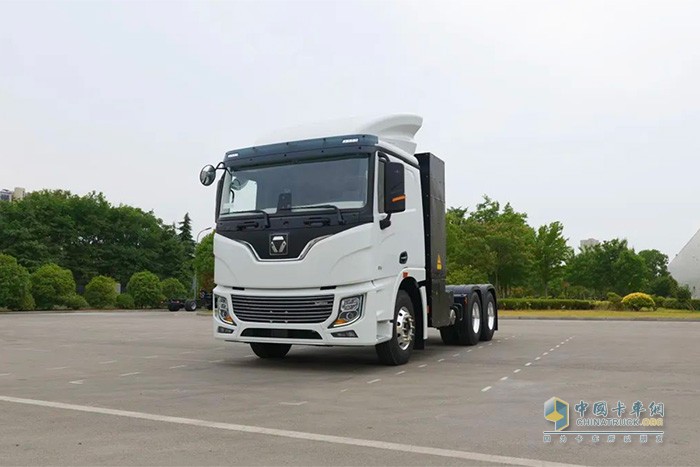 徐工新一代充電牽引車(chē)