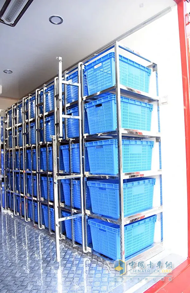 森源鴻馬冷藏車在甘肅“入伍”——飲食保障的堅(jiān)實(shí)后盾