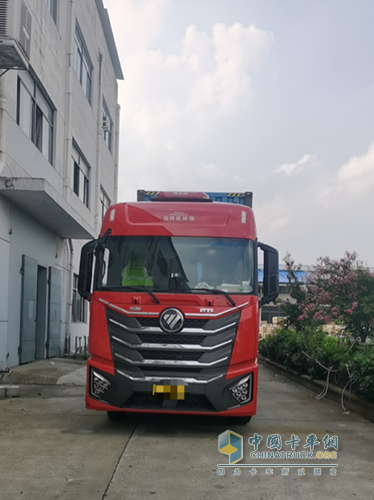 百公里油耗22.6L！魯師傅：開歐曼星翼港口車 駕乘上檔次，效益上高度