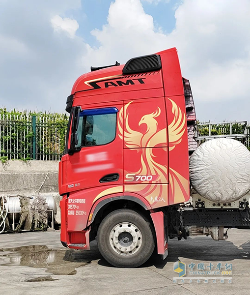 惠老板找到長(zhǎng)途快車道！延安S700+康明斯15N天然氣發(fā)動(dòng)機(jī)送綠通上“鮮”速