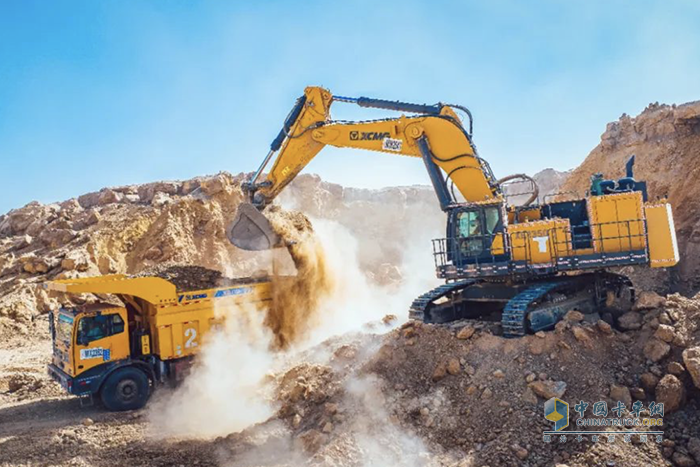 超百臺交付！徐工XG130礦卡再造示范礦區(qū)