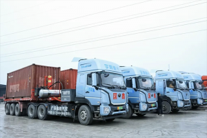 宇通重卡在全國(guó)首條長(zhǎng)距離電動(dòng)重卡線(xiàn)路成功運(yùn)營(yíng)！