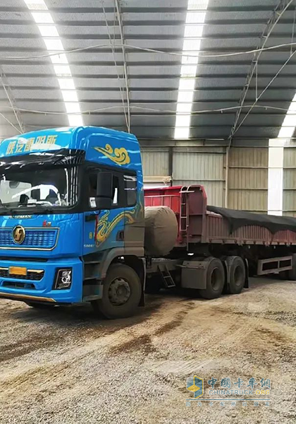 可靠優(yōu)先，服務到位，王老板說：砂石料選車認準這兩點！