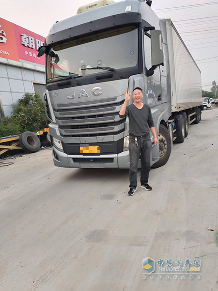 江淮跨越K7:羅師傅貨運生涯的硬核搭檔