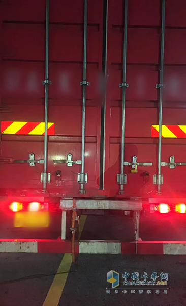 百公里平均氣耗14.92KG，龍?bào)K燃?xì)獯髥螛騻涫苷J(rèn)可