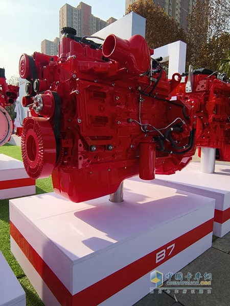 全場(chǎng)景、全領(lǐng)域、全覆蓋，西安康明斯全系產(chǎn)品助陜汽重卡開(kāi)疆拓土