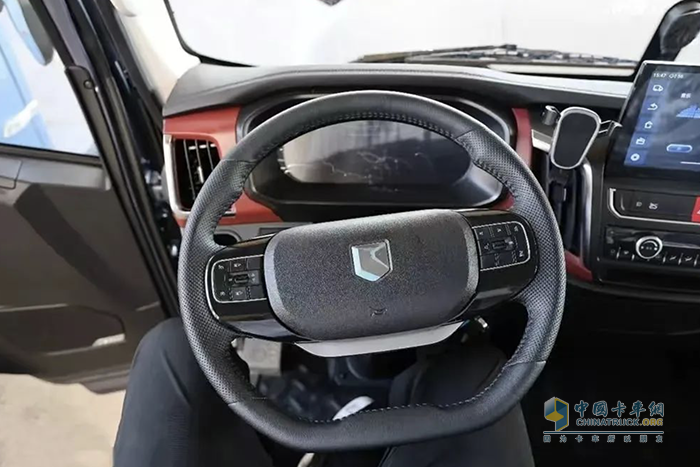 藍(lán)擎EHPro135度平臺(tái)純電輕卡：讓劉師傅的果蔬配送更高效！