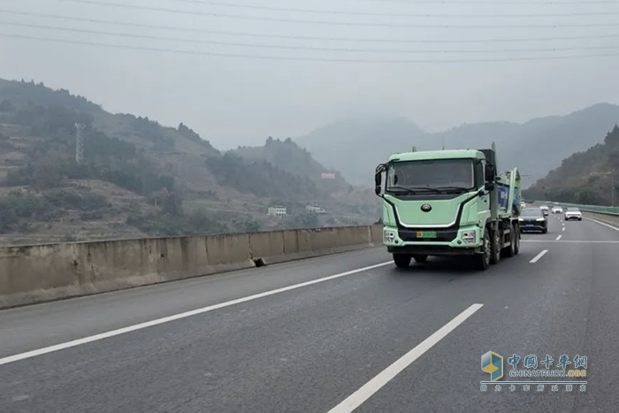 真場景，真實測！行業(yè)首個600度自卸車成功挑戰(zhàn)400+公里續(xù)航！