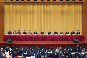 干字當(dāng)頭、狠抓落實(shí)！宋樂偉勉勵(lì)徐工集團(tuán)加快“五化”轉(zhuǎn)型步伐，為打造世界級(jí)先進(jìn)制造業(yè)集群作出新的貢獻(xiàn)