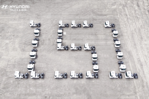 現(xiàn)代商用車走向全球！再次向中東市場交付151臺XCIENT GT