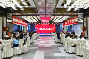 東風(fēng)商用車4缸危化底盤(pán)新品隨州上市 以誠(chéng)意與實(shí)力引爆行業(yè)