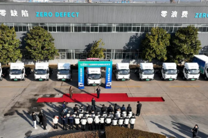 飛碟漫天飛一月行駛一萬三千公里，挑戰(zhàn)極寒、大漠、無人區(qū)