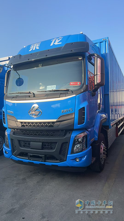 每公里0.8度電！乘龍H5純電大單橋跑快遞更高效