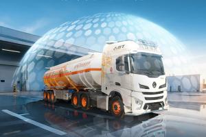 中集·陜汽主掛一體化停車(chē)監(jiān)控技術(shù)，360°全景守護(hù)，停車(chē)安全無(wú)死角！