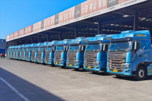 月行近70萬公里，一帶一路上的乘龍鋼鐵駝隊