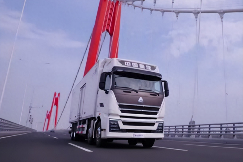 中國重汽冷藏車征戰(zhàn)冷鏈運輸三大戰(zhàn)場