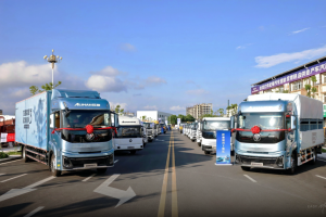 50余輛福田歐曼專用車集結(jié)，歐曼銀河3高效運(yùn)營價(jià)值之旅抵達(dá)隨州