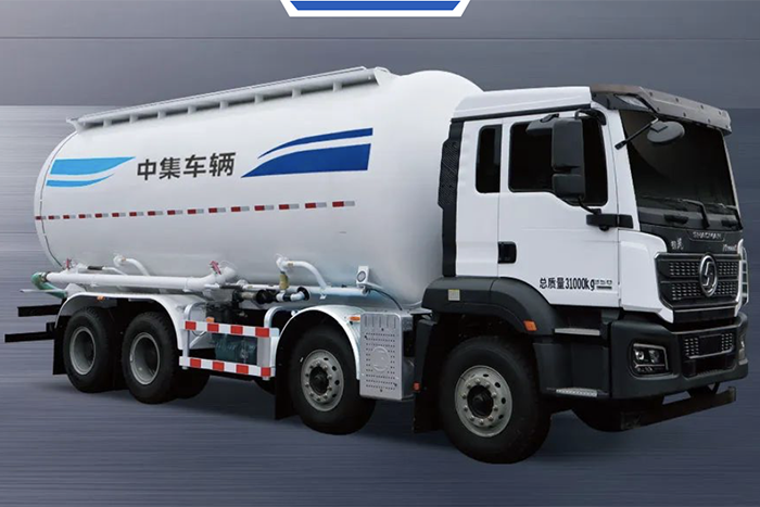 中集車輛粉罐家族實(shí)力登場，揭秘粉粒物料運(yùn)輸車的