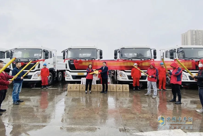 東風(fēng)商用車(chē)：銷(xiāo)量、份額都在漲！重慶商代處表示『一定得用好這招』