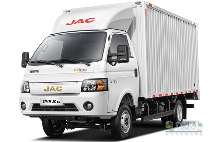 像開(kāi)轎車(chē)去賺錢(qián)！愷達(dá)X6進(jìn)階版重塑城配舒適標(biāo)桿