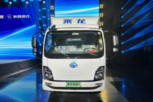 充電快、續(xù)航狠，乘龍翼威2讓貨運(yùn)路更順！