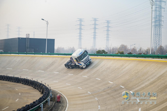 宇您同行 攜手共贏 宇通重卡經(jīng)銷商深度價(jià)值探索之旅第二季如約啟程！